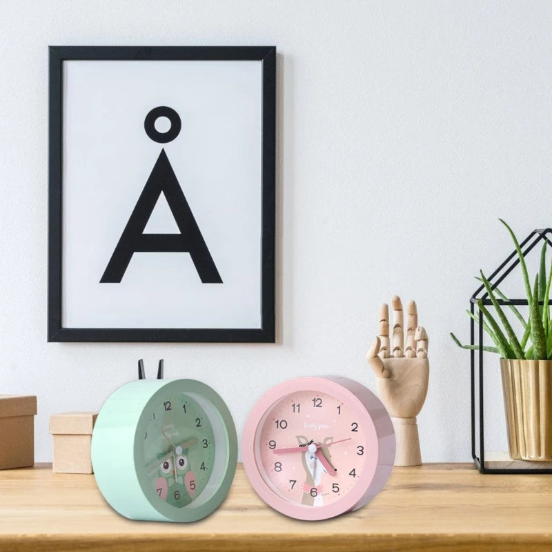 Kids Analogs Alarm Clock with Snoozes and Nightlight, Quiet Bedroom Round Clock for Boys and Girls Learning Clocks